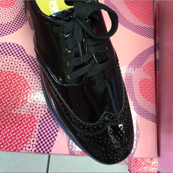 $15 📚 Oxford Platform sneaker shoes - Picture 5 of 7